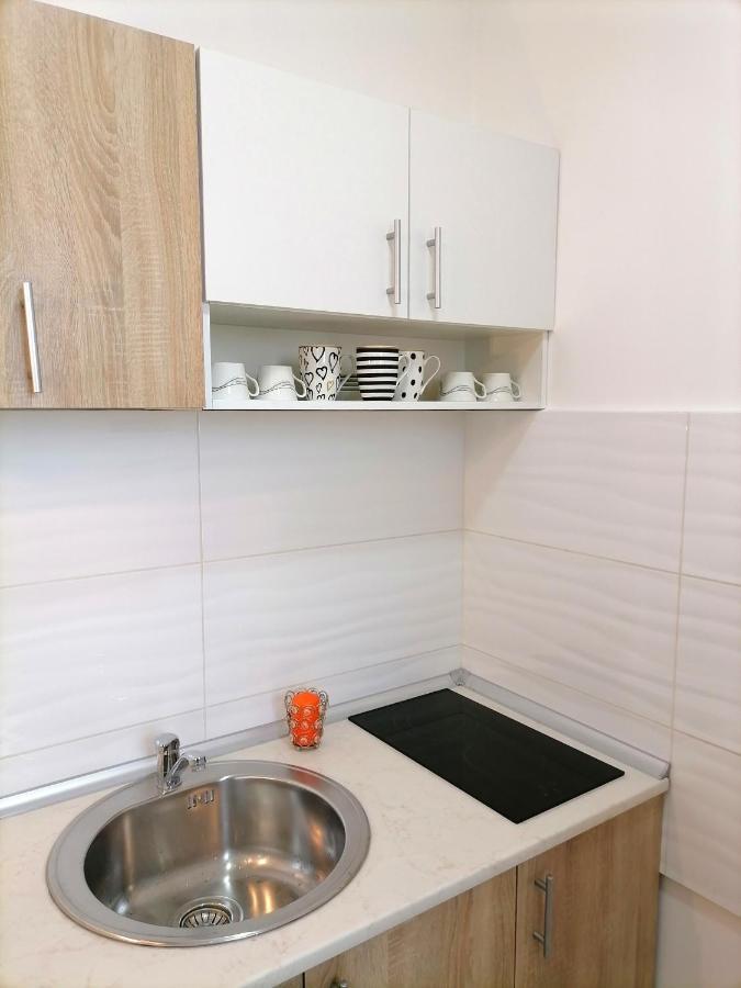 Apartman Mia Sremska Mitrovica Buitenkant foto
